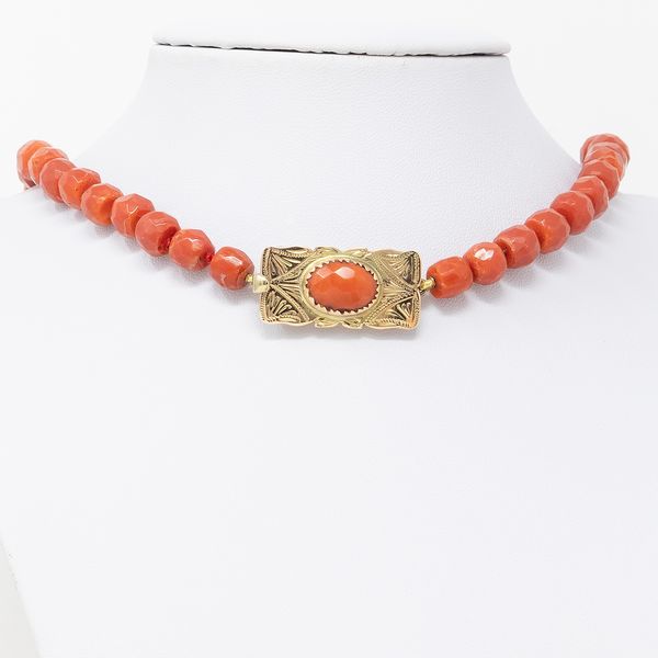 Importante collana in corallo rosso  - Asta Gioielli e Orologi - Associazione Nazionale - Case d'Asta italiane