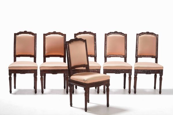 Sei sedie in legno intagliato. XVIII-XIX secolo  - Asta Antiquariato Aprile - Associazione Nazionale - Case d'Asta italiane