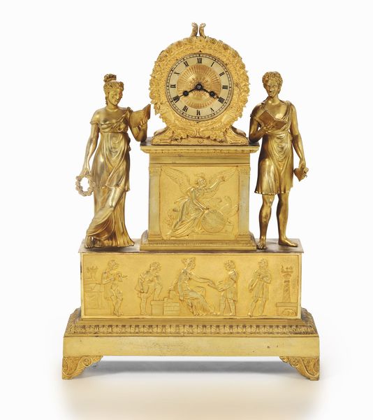 Pendola da tavolo in bronzo dorato e cesellato, Francia XIX secolo  - Asta Antiquariato Aprile - Associazione Nazionale - Case d'Asta italiane