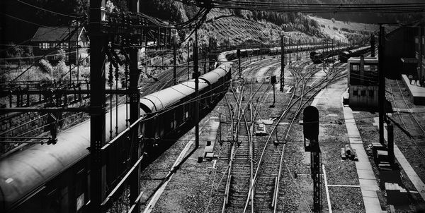 GABRIELE BASILICO : Stazione di Modane  - Asta Fotografia: Under 1K - Associazione Nazionale - Case d'Asta italiane