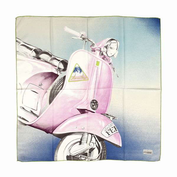 FERRE' GIANFRANCO : Foulard stampa Vespa, bordo verde.  - Asta 04/05/2023 | FASHION LUXURY - ALTA MODA, BORSE E ACCESSORI DI LUSSO Online - Associazione Nazionale - Case d'Asta italiane