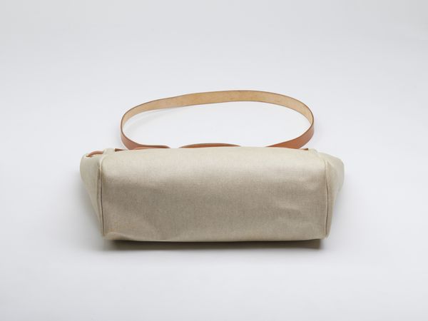 HERMES : Borsa Herbag, a tracolla in pelle e tessuto.  - Asta 04/05/2023 | FASHION LUXURY - ALTA MODA, BORSE E ACCESSORI DI LUSSO Online - Associazione Nazionale - Case d'Asta italiane