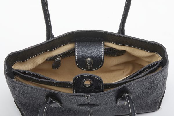 TOD'S : Borsa modello tote, nera.  - Asta 04/05/2023 | FASHION LUXURY - ALTA MODA, BORSE E ACCESSORI DI LUSSO Online - Associazione Nazionale - Case d'Asta italiane