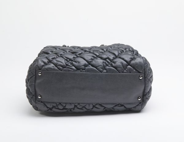 CHANEL : Chanel Paris-Moscou Bubble Quilted  Bowler bag.  - Asta 04/05/2023 | FASHION LUXURY - ALTA MODA, BORSE E ACCESSORI DI LUSSO Online - Associazione Nazionale - Case d'Asta italiane