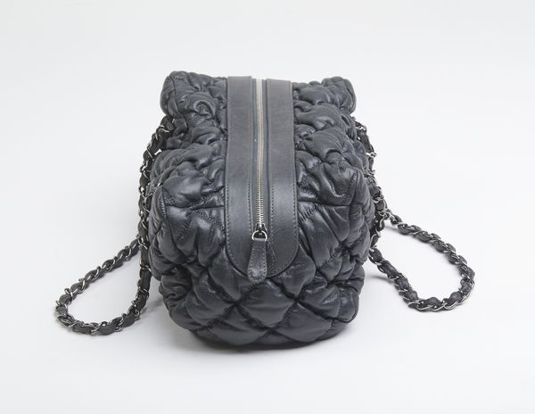 CHANEL : Chanel Paris-Moscou Bubble Quilted  Bowler bag.  - Asta 04/05/2023 | FASHION LUXURY - ALTA MODA, BORSE E ACCESSORI DI LUSSO Online - Associazione Nazionale - Case d'Asta italiane