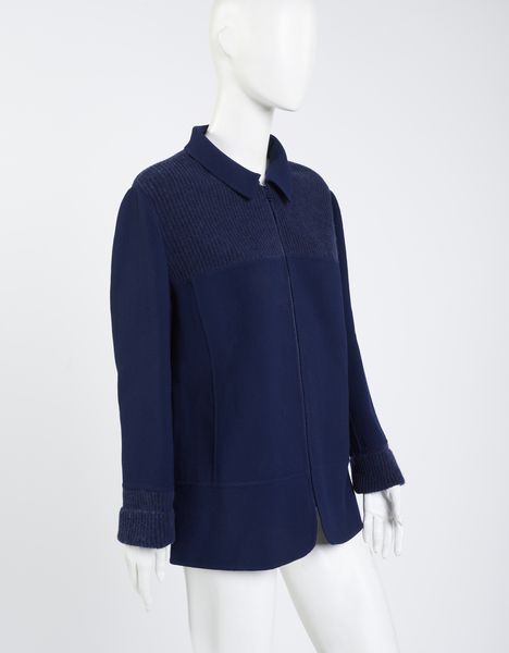 SCHON MILA : Cardigan con zip nei toni del blu.  - Asta 04/05/2023 | FASHION LUXURY - ALTA MODA, BORSE E ACCESSORI DI LUSSO Online - Associazione Nazionale - Case d'Asta italiane