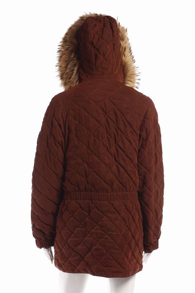 HERMES : Parka trapuntato color nocciola con cappuccio bordato in pelo.  - Asta 04/05/2023 | FASHION LUXURY - ALTA MODA, BORSE E ACCESSORI DI LUSSO Online - Associazione Nazionale - Case d'Asta italiane