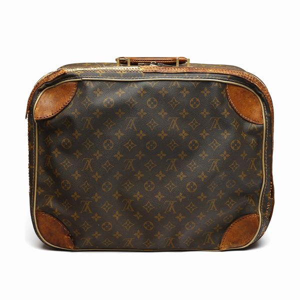 Vuitton Louis : Valigia rigida, piccole dimensioni.  - Asta 04/05/2023 | FASHION LUXURY - ALTA MODA, BORSE E ACCESSORI DI LUSSO Online - Associazione Nazionale - Case d'Asta italiane