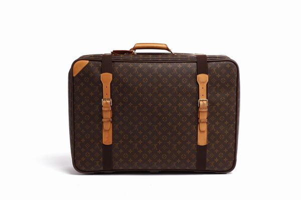 Vuitton Louis : Valigia Sirius 65.  - Asta 04/05/2023 | FASHION LUXURY - ALTA MODA, BORSE E ACCESSORI DI LUSSO Online - Associazione Nazionale - Case d'Asta italiane