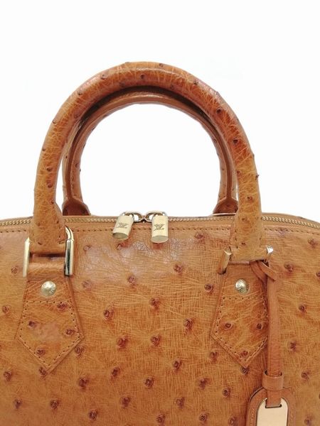 Vuitton Louis : Alma Bag.  - Asta 04/05/2023 | FASHION LUXURY - ALTA MODA, BORSE E ACCESSORI DI LUSSO Online - Associazione Nazionale - Case d'Asta italiane