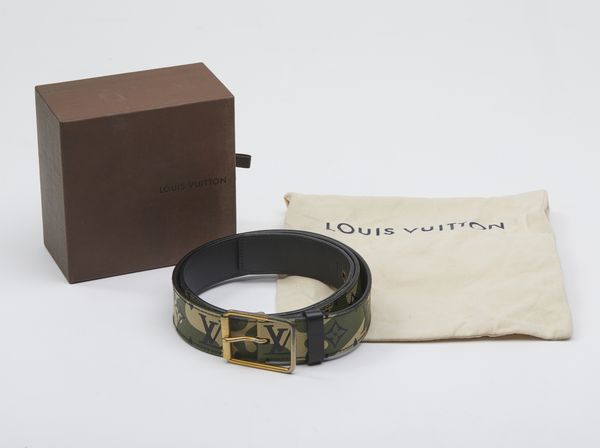 Vuitton Louis : Cintura Monogramouflage.  - Asta 04/05/2023 | FASHION LUXURY - ALTA MODA, BORSE E ACCESSORI DI LUSSO Online - Associazione Nazionale - Case d'Asta italiane