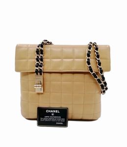 CHANEL : Borsa Chocolate Bar.  - Asta 04/05/2023 | FASHION LUXURY - ALTA MODA, BORSE E ACCESSORI DI LUSSO Online - Associazione Nazionale - Case d'Asta italiane