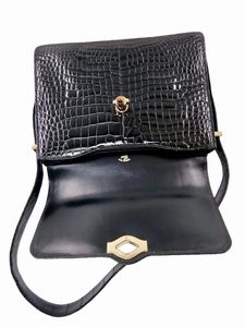 GUCCI : Borsa  in Coccodrillo Porosus Nero.  - Asta 04/05/2023 | FASHION LUXURY - ALTA MODA, BORSE E ACCESSORI DI LUSSO Online - Associazione Nazionale - Case d'Asta italiane