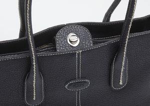 TOD'S : Borsa modello tote, nera.  - Asta 04/05/2023 | FASHION LUXURY - ALTA MODA, BORSE E ACCESSORI DI LUSSO Online - Associazione Nazionale - Case d'Asta italiane