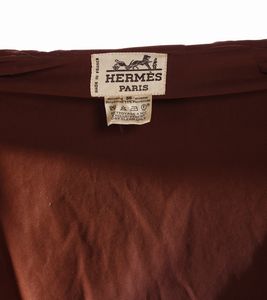 HERMES : Parka trapuntato color nocciola con cappuccio bordato in pelo.  - Asta 04/05/2023 | FASHION LUXURY - ALTA MODA, BORSE E ACCESSORI DI LUSSO Online - Associazione Nazionale - Case d'Asta italiane