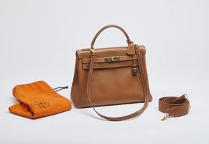 HERMES - Kelly 32 Retourn Or Naturelle Courchevelle.