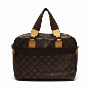 Vuitton Louis : Borsa Bosphore.  - Asta 04/05/2023 | FASHION LUXURY - ALTA MODA, BORSE E ACCESSORI DI LUSSO Online - Associazione Nazionale - Case d'Asta italiane