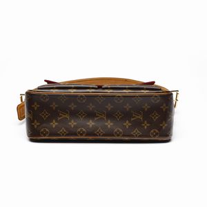 Vuitton Louis : Borsa Viva Cit GM.  - Asta 04/05/2023 | FASHION LUXURY - ALTA MODA, BORSE E ACCESSORI DI LUSSO Online - Associazione Nazionale - Case d'Asta italiane