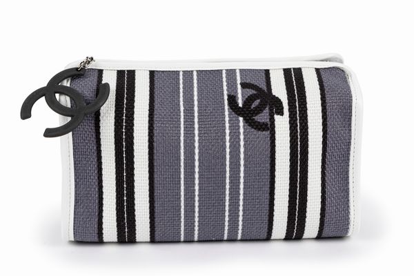 CHANEL : Trousse  - Asta Luxury Fashion - Associazione Nazionale - Case d'Asta italiane