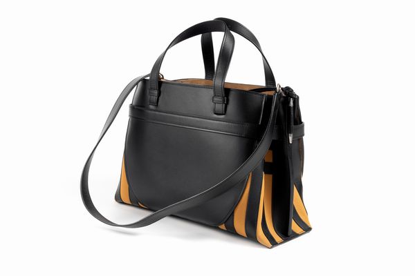 Loewe : Borsa Gate  - Asta Luxury Fashion - Associazione Nazionale - Case d'Asta italiane