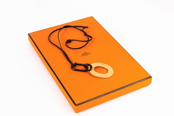 Hermès : Ciondolo Isthme  - Asta Luxury Fashion - Associazione Nazionale - Case d'Asta italiane