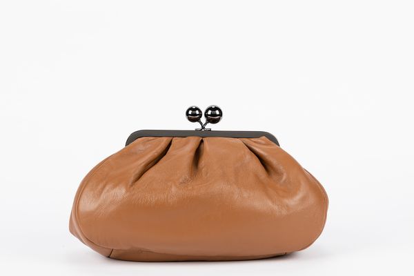 MAX MARA : Clutch Pochette Pasticcino  - Asta Luxury Fashion - Associazione Nazionale - Case d'Asta italiane