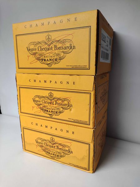 Veuve Clicquot Ponsardin, Champagne Brut  - Asta Wine Forever - Associazione Nazionale - Case d'Asta italiane