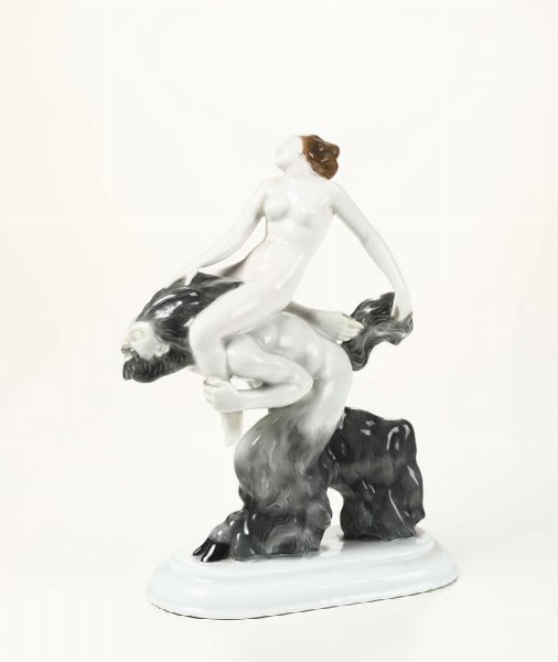 Figurina Selb, Manifattura Hutschenreuther, 1912 circa Modello di Friedrich Heuler (1889-1959)  - Asta Antiquariato - Associazione Nazionale - Case d'Asta italiane