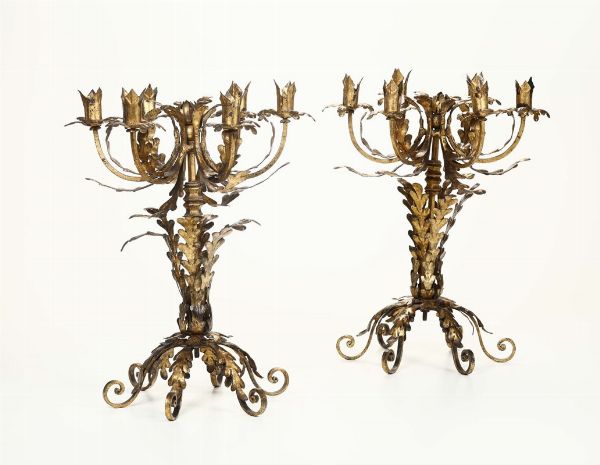 Coppia di candelabri in ferro dorato, XV secolo  - Asta Antiquariato - Associazione Nazionale - Case d'Asta italiane