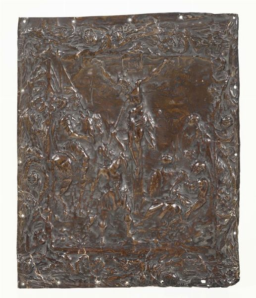 Placca in rame sbalzato con Crocifissione, XVIII secolo  - Asta Antiquariato - Associazione Nazionale - Case d'Asta italiane