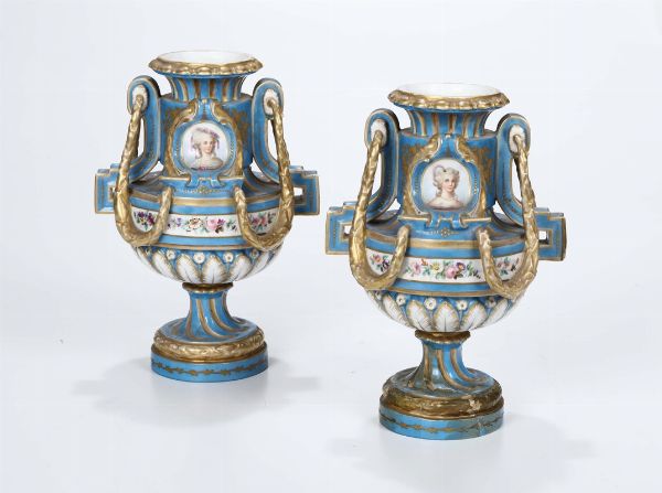 Coppia di vasi Francia, XIX secolo  - Asta Antiquariato - Associazione Nazionale - Case d'Asta italiane