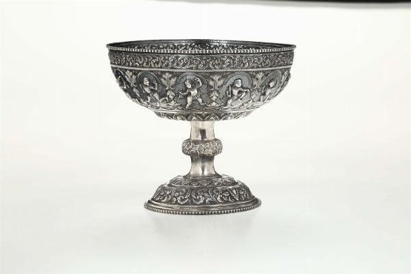 Coppa in argento in stile europeo, Birmania, XIX-XX secolo  - Asta Antiquariato - Associazione Nazionale - Case d'Asta italiane