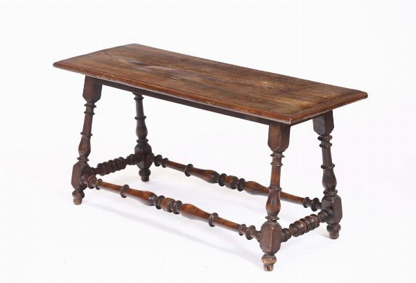 Tavolino in legno a rocchetto, XIX secolo  - Asta Antiquariato - Associazione Nazionale - Case d'Asta italiane