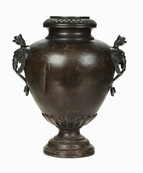Vaso biansato in bronzo, XVIII secolo  - Asta Antiquariato - Associazione Nazionale - Case d'Asta italiane