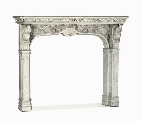 Monumentale camino neogotico in marmo, Inghilterra o Francia, XIX secolo  - Asta Antiquariato - Associazione Nazionale - Case d'Asta italiane