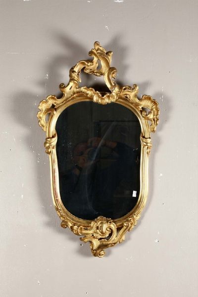 Coppia di specchierine in legno intagliato e dorato, XIX secolo  - Asta Antiquariato - Associazione Nazionale - Case d'Asta italiane