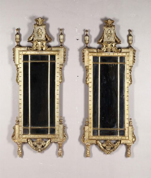 Coppia di specchiere in legno intagliato e dorato, fine XIX secolo  - Asta Antiquariato - Associazione Nazionale - Case d'Asta italiane