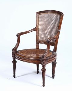 Quattro sedie e poltrona Luigi XVI in noce, XVIII-XIX secolo  - Asta Antiquariato - Associazione Nazionale - Case d'Asta italiane