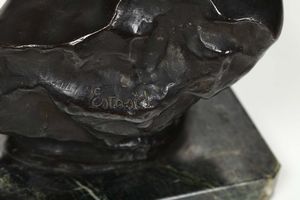Busto femminile in bronzo, XX secolo  - Asta Antiquariato - Associazione Nazionale - Case d'Asta italiane