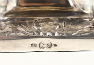 Coppia di saliere con recipiente di vetro all'interno, Italia XX secolo  - Asta Antiquariato - Associazione Nazionale - Case d'Asta italiane