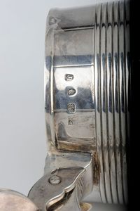 Tankard in argento, argentiere Rich. Carter, Danile Smith e Robert Sharp, Londra 1784  - Asta Antiquariato - Associazione Nazionale - Case d'Asta italiane