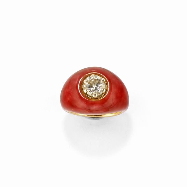 Anello con smalto rosso  - Asta Gioielli - Associazione Nazionale - Case d'Asta italiane