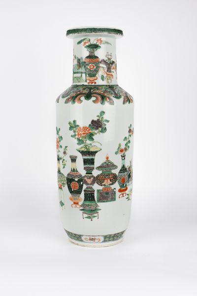 Vaso a rouleau in porcellana Famiglia Verde. Cina, periodo Guangxu (1875-1908)  - Asta Arte orientale - Associazione Nazionale - Case d'Asta italiane