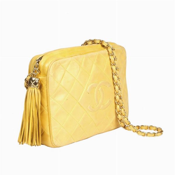 CHANEL : CHANEL TRACOLLA  - Asta VINTAGE: BORSE E ACCESSORI DI HERMES, LOUIS VUITTON E ALTRE GRANDI MAISON - Associazione Nazionale - Case d'Asta italiane