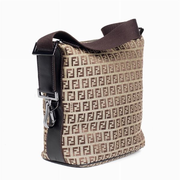 Fendi : FENDI TRACOLLA  - Asta VINTAGE: BORSE E ACCESSORI DI HERMES, LOUIS VUITTON E ALTRE GRANDI MAISON - Associazione Nazionale - Case d'Asta italiane