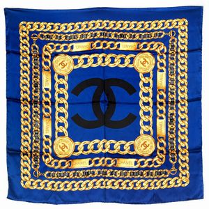 CHANEL : CHANEL FOULARD CATENE  - Asta VINTAGE: BORSE E ACCESSORI DI HERMES, LOUIS VUITTON E ALTRE GRANDI MAISON - Associazione Nazionale - Case d'Asta italiane