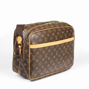 Louis Vuitton : LOUIS VUITTON TRACOLLA REPORTER  - Asta VINTAGE: BORSE E ACCESSORI DI HERMES, LOUIS VUITTON E ALTRE GRANDI MAISON - Associazione Nazionale - Case d'Asta italiane