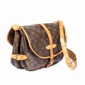 Louis Vuitton : LOUIS VUITTON TRACOLLA SAUMUR  - Asta VINTAGE: BORSE E ACCESSORI DI HERMES, LOUIS VUITTON E ALTRE GRANDI MAISON - Associazione Nazionale - Case d'Asta italiane