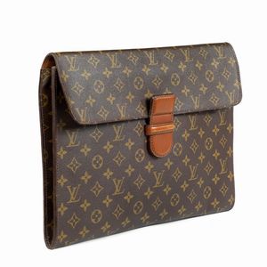 Louis Vuitton : LOUIS VUITTON CARTELLA PORTADOCUMENTI  - Asta VINTAGE: BORSE E ACCESSORI DI HERMES, LOUIS VUITTON E ALTRE GRANDI MAISON - Associazione Nazionale - Case d'Asta italiane