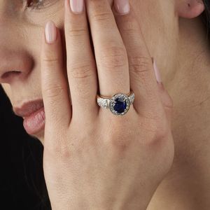 ANELLO CON ZAFFIRO E DIAMANTI  - Asta Gioielli  - Associazione Nazionale - Case d'Asta italiane